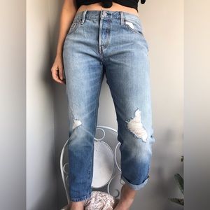 501 LEVIS original fit- RARE - Mildly distressed knee ✨👌🏽 perfect vintage fade
